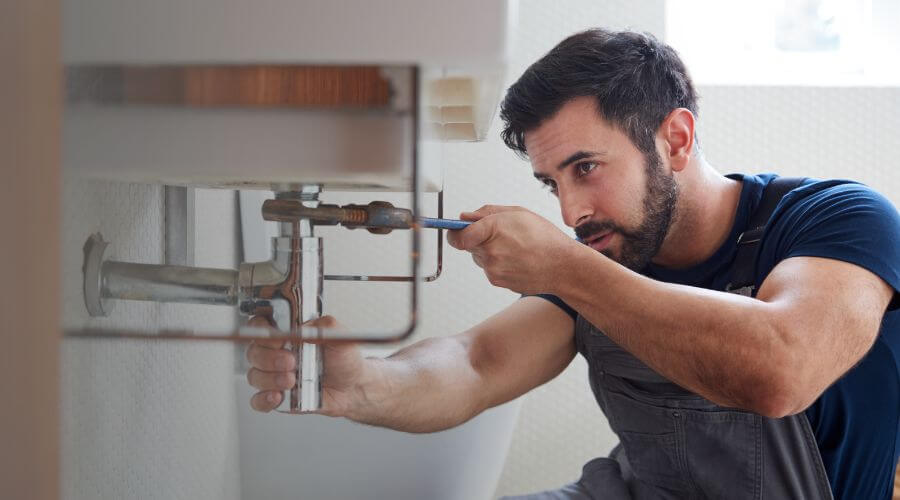 Sink faucet replacement in Onward, IN